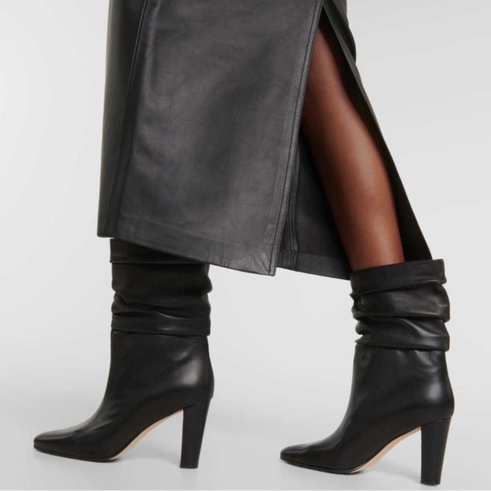 Manolo Blahnik Calasso 90MM Ruched Leather Boots